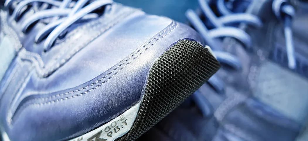 Czy zamek w butach podlega reklamacji? Sprawdź swoje prawa